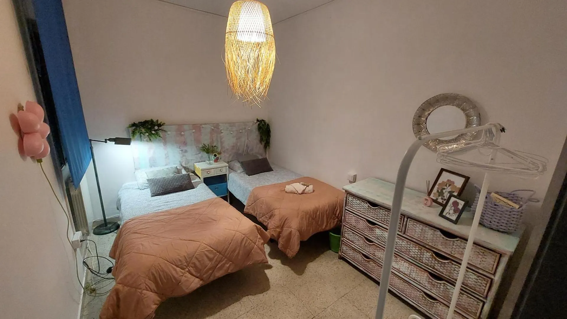 Centrico Piso Con Aparcamiento Gratuito Apartment Granada 0*,  Spain